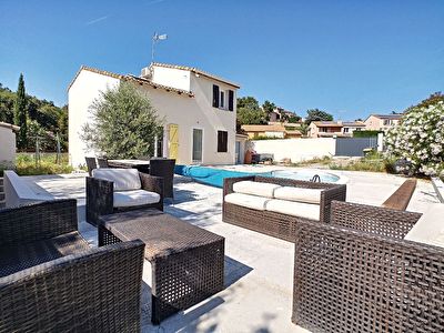 Maison individuelle 103m2 renovee avec piscine
