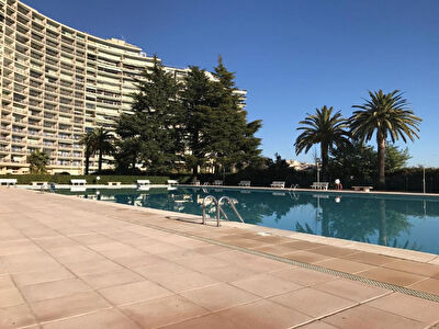 Appartement Mandelieu La Napoule Studio dans residence securisee avec piscine