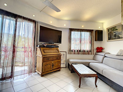 Appartement Mandelieu La Napoule 3 pieces proche toutes commodites