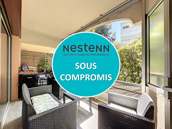 Appartement Mandelieu 2 pieces renove avec piscines proche toutes commodites