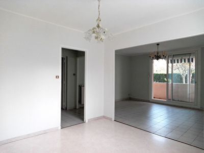 Appartement 3 pieces 68 m2 13008