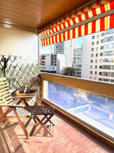 Appartement Marseille 8eme 3 pieces 79 m2 carre d'or Terrasse