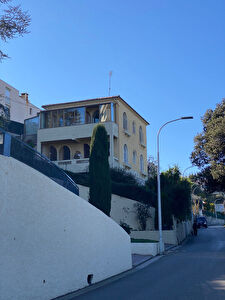 Nice immeuble 6 appartements terrain 1042m2