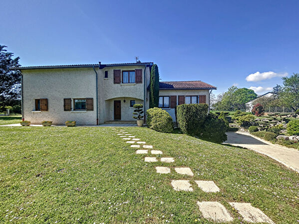 Vente maison Perouges (01800) : 19 annonces Nestenn Immobilier