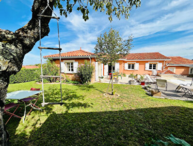 VERNAISON LE HAUT VILLA DE PLAIN PIED avec vue 7 pieces 171.44 m2 5CH terrain avec pIscine de 980m2