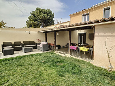 Maison Miramas 4 pieces 90 m2 572m2 de terrain piscine