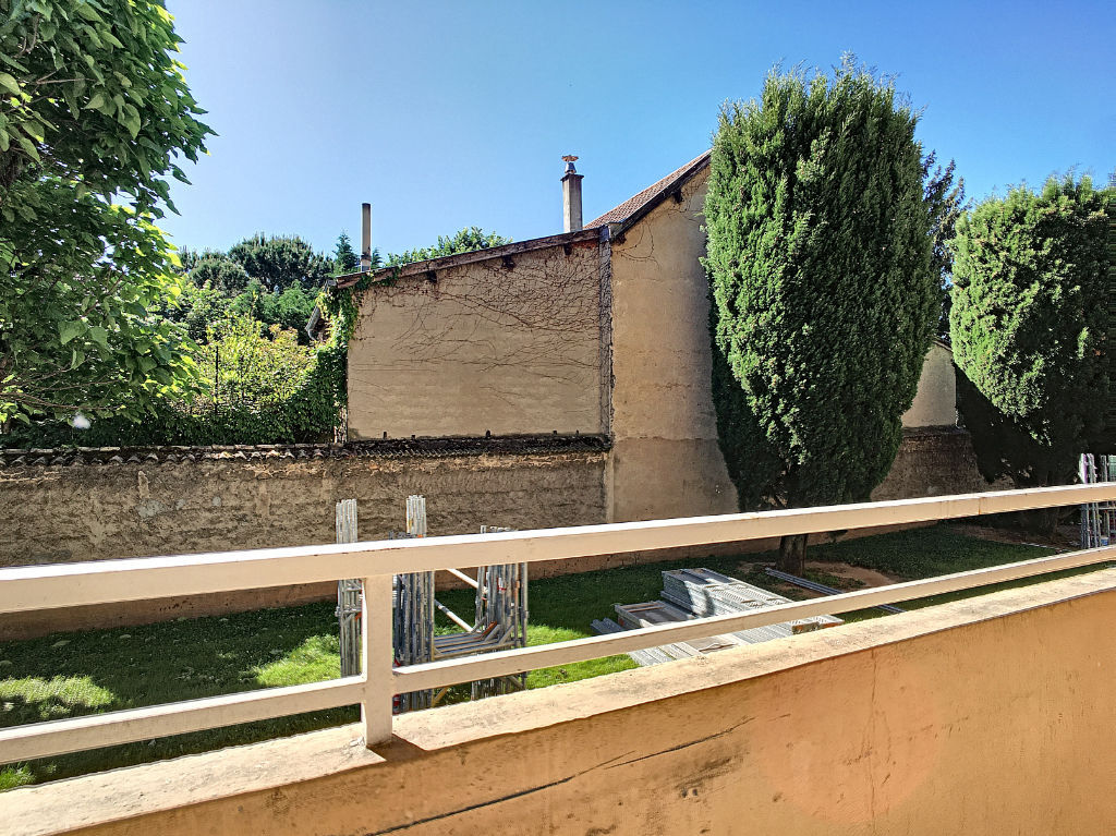 Appartement Champagne Au Mont D'Or 3 pieces 64 m2
