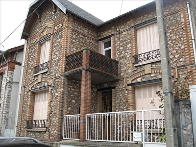 MAISON ANCIENNE MONTEREAU FAULT YONNE - 7 pieces - 164 m2