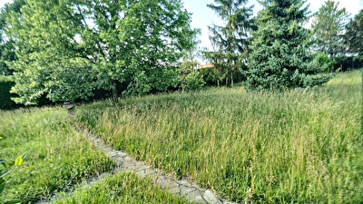 Terrain VOULX