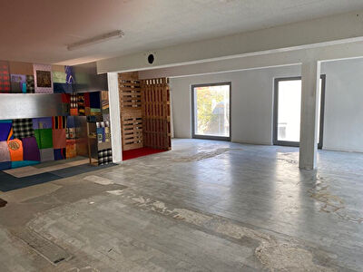 Local commercial 120m2 Artem