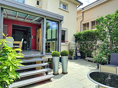Maison 8 pieces 190 m2