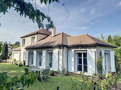 Villa GOLF Bussy Saint Georges 5 pieces 140 m2
