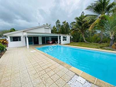 Boulari : Belle Villa type F3+ Bureau en mezzanine, Terrain de 25 ares !