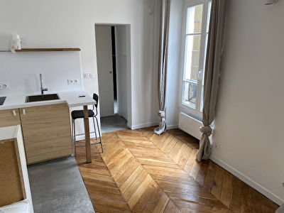 Studio de 21 m2 a louer, au coeur des Batignolles