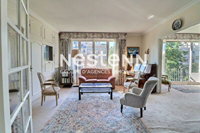 Appartement familial 5 pieces a vendre - rue Jacques Dulud Neuilly
