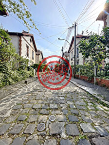 Maison Saint Denis 5 pieces +77 m2 sur 3 niveaux
