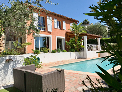 Grasse Saint-Antoine maison 6 pieces 150 m2