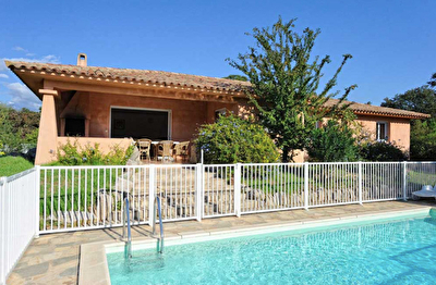 Villa T5 acces direct mer- reservee