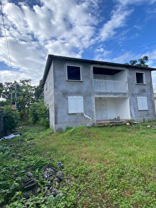 MAISON A TERMINER A VENDRE SUR SAINT ANDRE