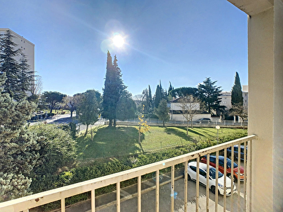 SALON DE PROVENCE - Appartement 3 pieces 56 m2 - Residence securisee -