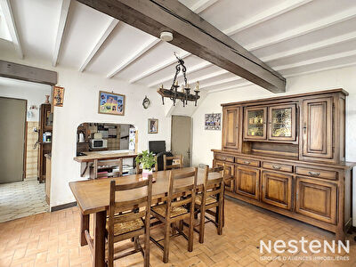 SALON DE PCE - Maison de ville 5 pieces - 98 m2 - Proche toutes commodites -