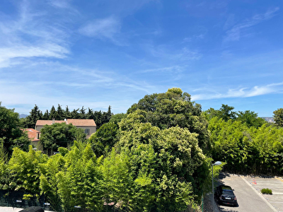 SALON DE PROVENCE - Appartement 4 pieces 76 m2 - Climatisation - parking -