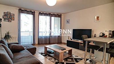 Ideal investisseur Appartement 2 pieces - 43.92 m2 Sathonay-camp -