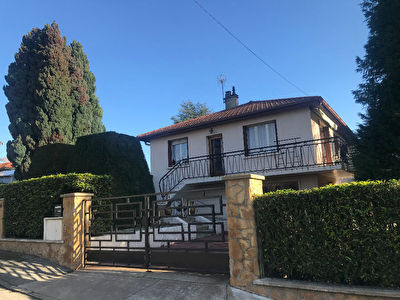Rillieux La Pape LA ROUE - MAISON MEUBLEE de 147.96 m2 dont 77.88 m2 habitables