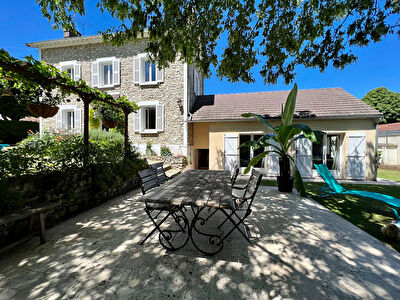 MAISON DE CHARME 130M2 (160m2 utile) 4 CHAMBRES / ANNEXE