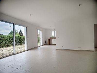 A louer Maison neuve 3 chambres avec jardin Saint Medard En Jalles