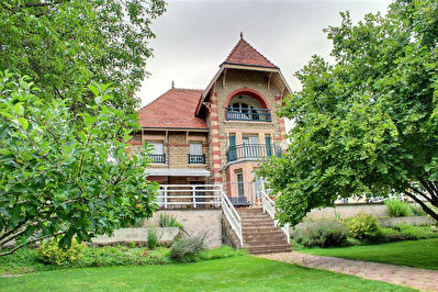 Maison Bantheville 8 pieces 165 m2