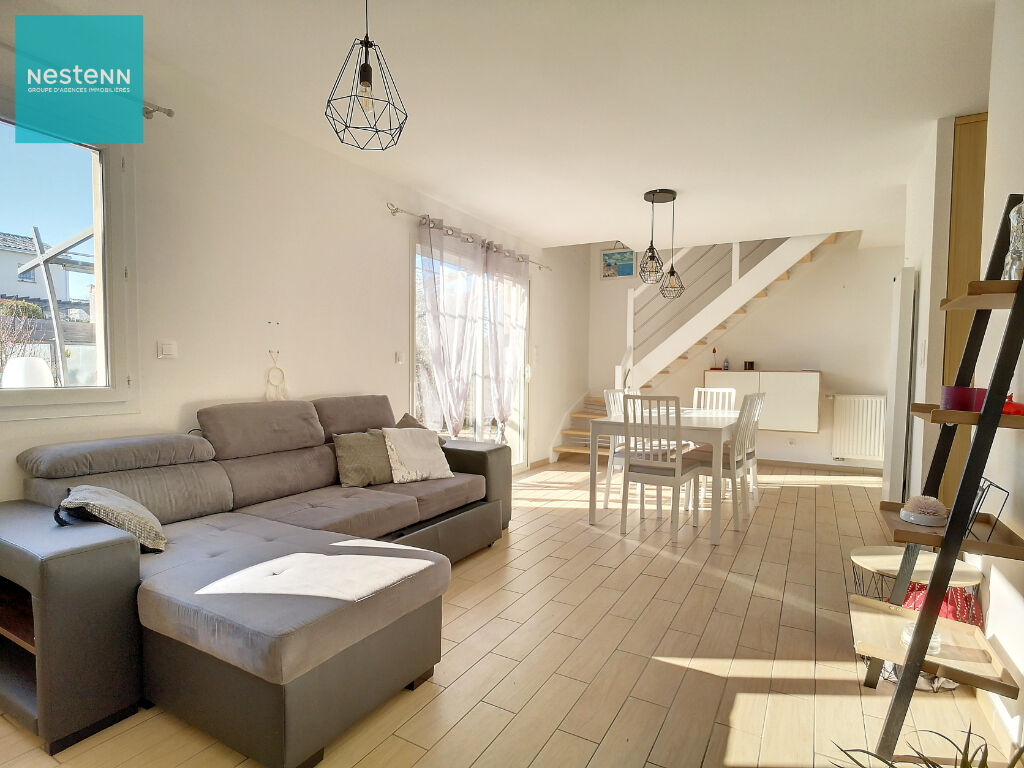 photos n°1 Maison à vendre 5 pièce(s) 102 m2 avec jardin et piscine, 31450 Ayguesvives