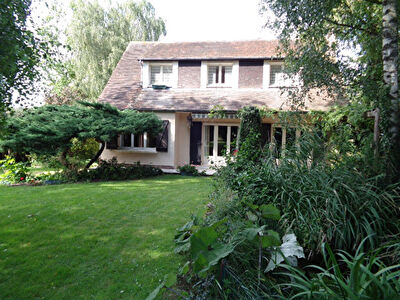 Maison secteur Saint Sauflieu - 6 pieces 148 m2