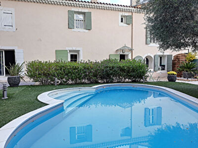 Maison Aubagne 5 pieces 161.9 m2