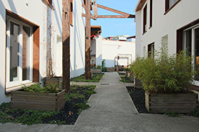 Appartement T2 comme neuf Place Stalingrad