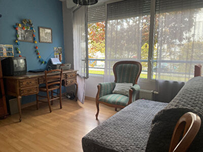 Appartement T3 avec balcon et parking