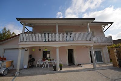 MAISON BOURGOIN JALLIEU - 6 pieces - 161 m2