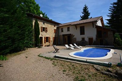 MAISON L'ISLE D'ABEAU - 7 pieces - 220 m2
