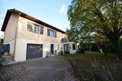 MAISON VILLEFONTAINE - 7 pieces - 154 m2