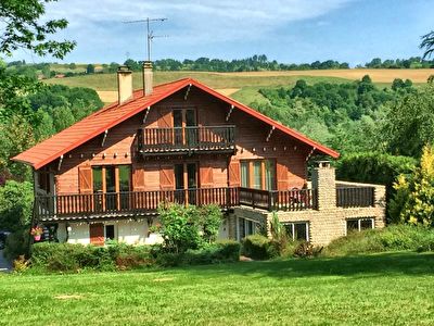 MAISON BOURGOIN JALLIEU - 8 pieces - 227 m2