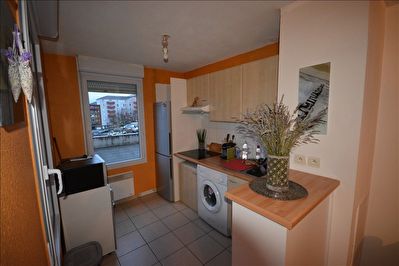 APPARTEMENT L'ISLE D'ABEAU - 3 pieces - 64 m2
