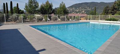 A Vendre - CANNES LA BOCCA - Appartement - Studio + Terrasse et Parking