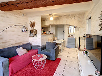 MAISON DE VILLE COMPRENANT 2 APPARTEMENTS - MAUGUIO 115.67 m2