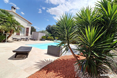Maison Le Cres 7 pieces 157 m2
