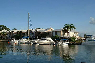 A VENDRE RESTAURANT SUR LA MARINA DE PTP/GOSIER