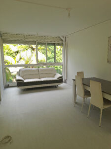 A louer appartement T4 aux Abymes Dugazon