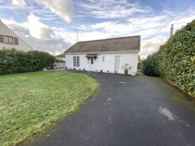 Maison de plain pied a Chaumontel sur grand terrain