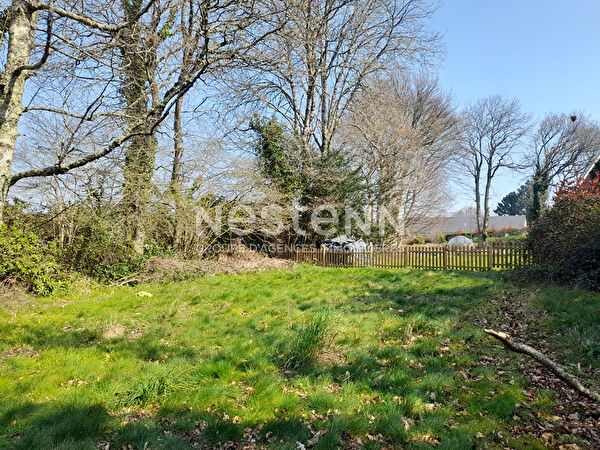 LANDERNEAU - TERRAIN CONSTRUCTIBLE 850M2