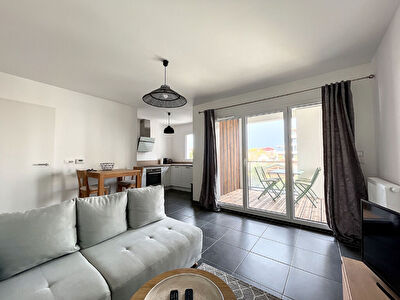 La Teste de Buch ! Au pied de la Mairie, Appartement 2 pieces avec loggia et parking !