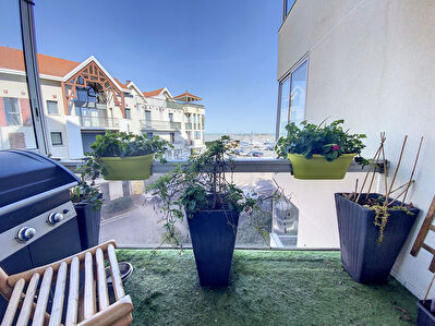 Face au Port d'Arcachon ! T2 avec balcon et vue Bassin, parking et piscine !